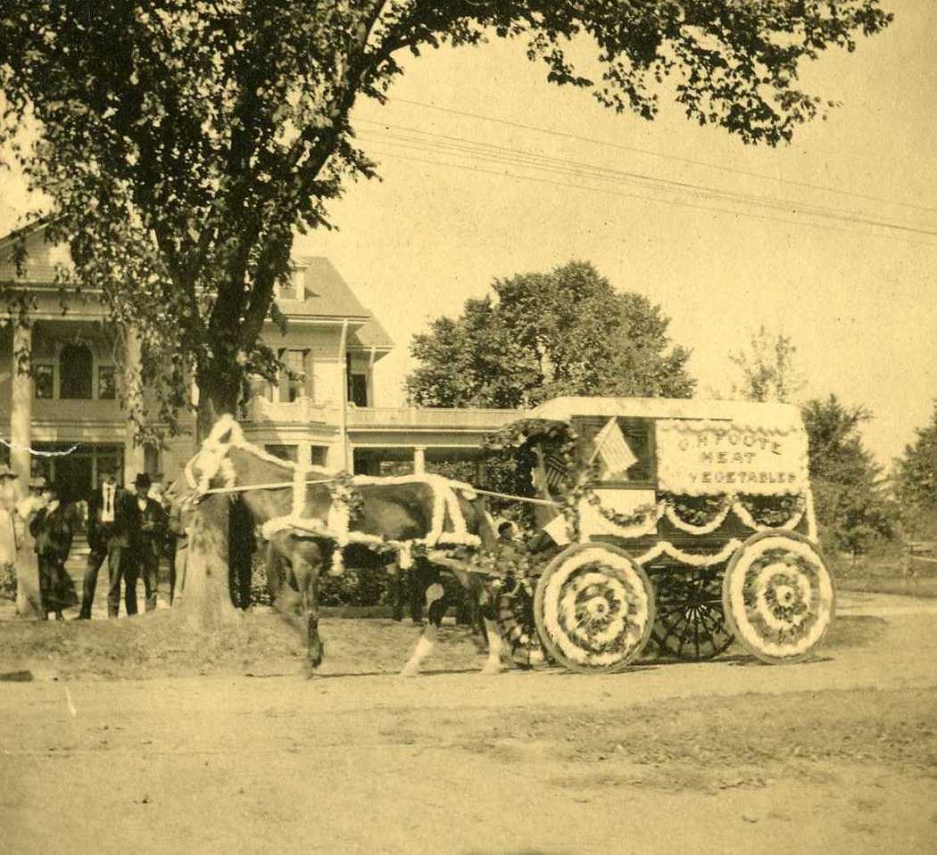 1905-Carnival-GH-Foote-market-float.jpg