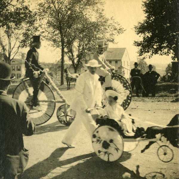 1905-Carnival-George-Marsh-&-VT-Kamm-&-son.jpg