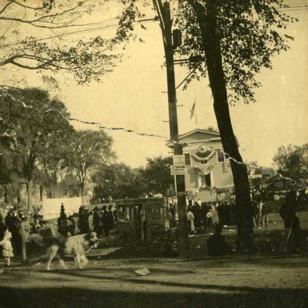 1905 Carnival: Town Hall