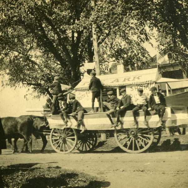 1905-Carnival-The-Ark-float.jpg