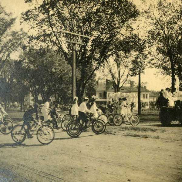 1905-Carnival-Children-on-Bikes.jpg